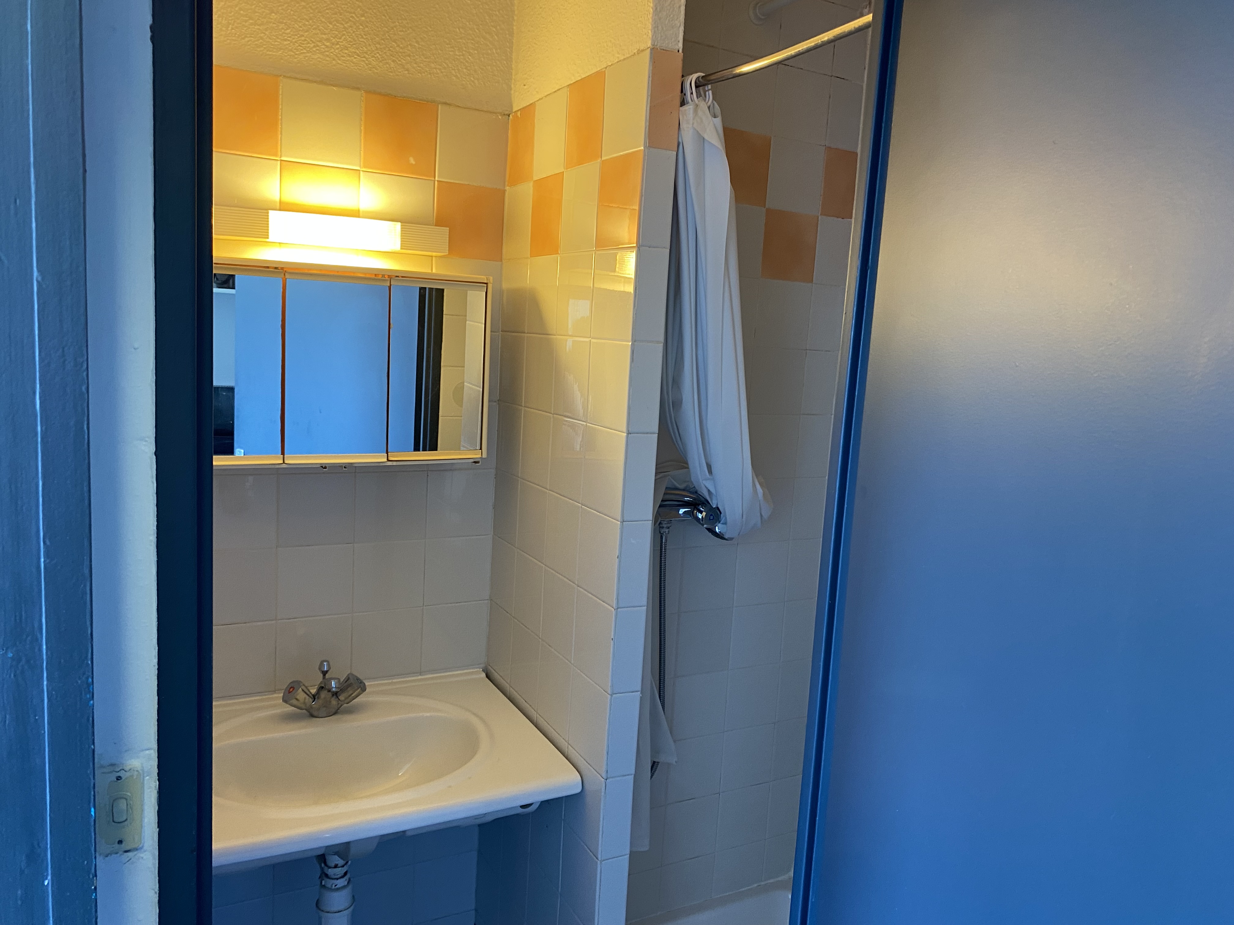Salle de bain — turne INSA Lyon