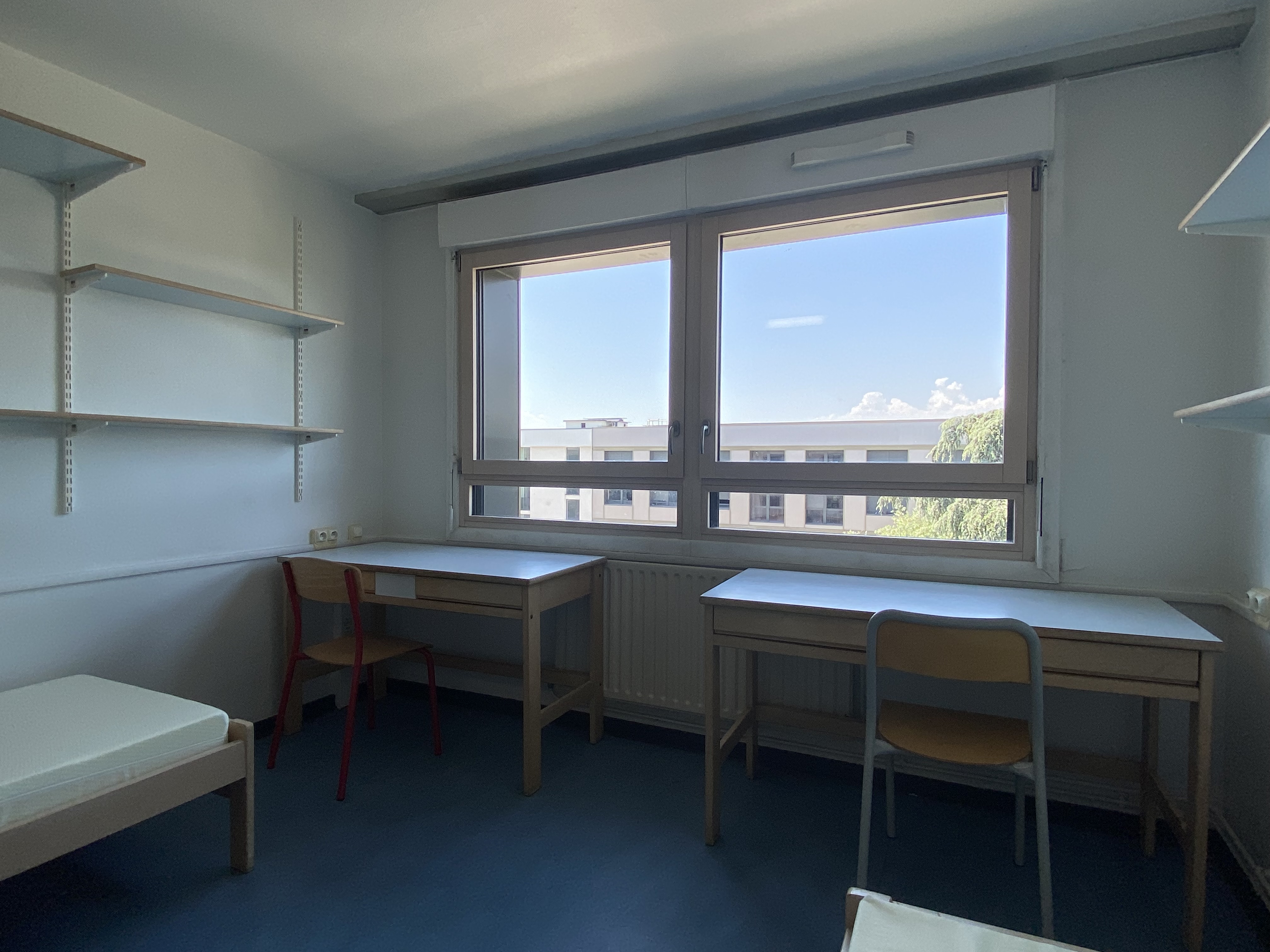 Chambre, côté gauche — turne INSA Lyon