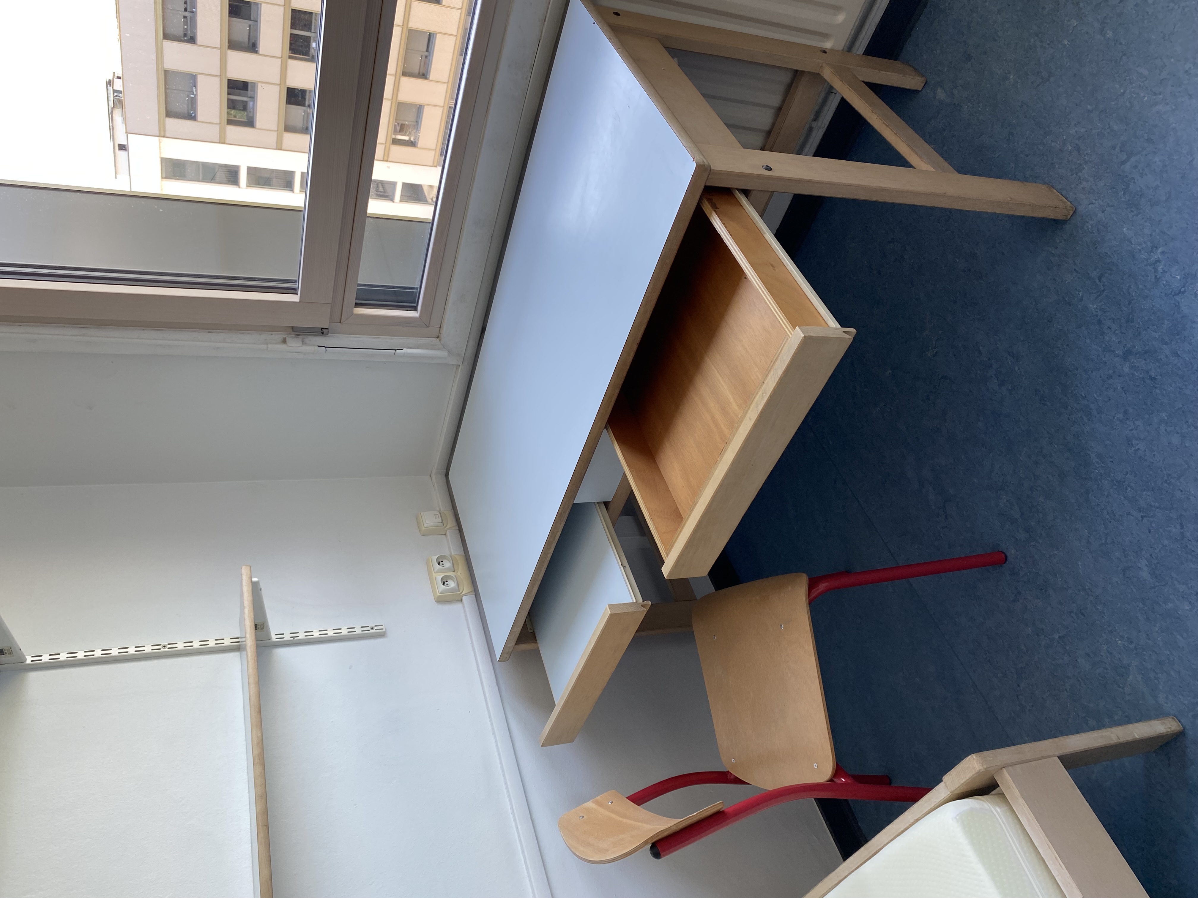 Bureau, côté gauche — turne INSA Lyon